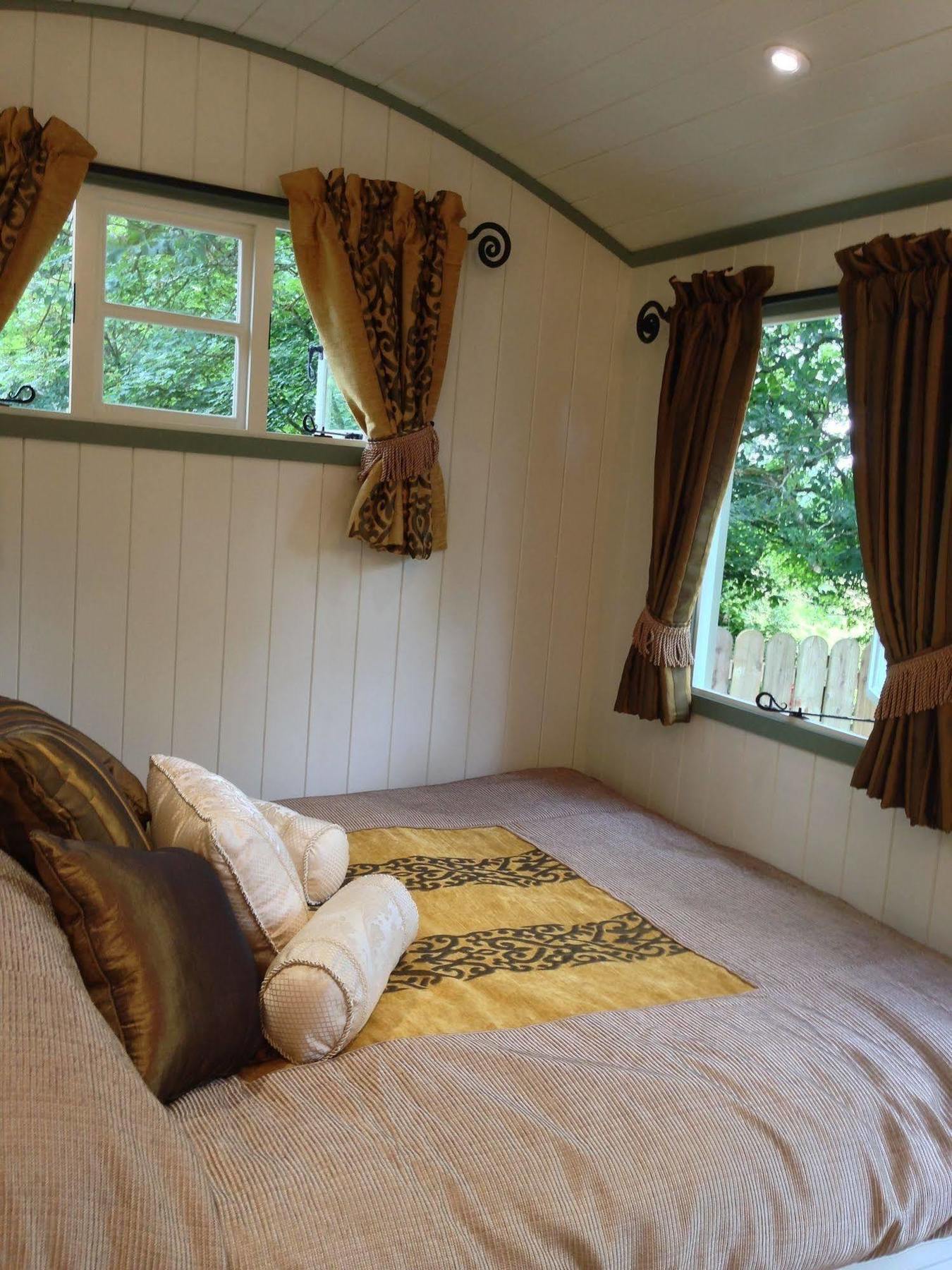 Posh Huts Farmstay Falstone Luaran gambar